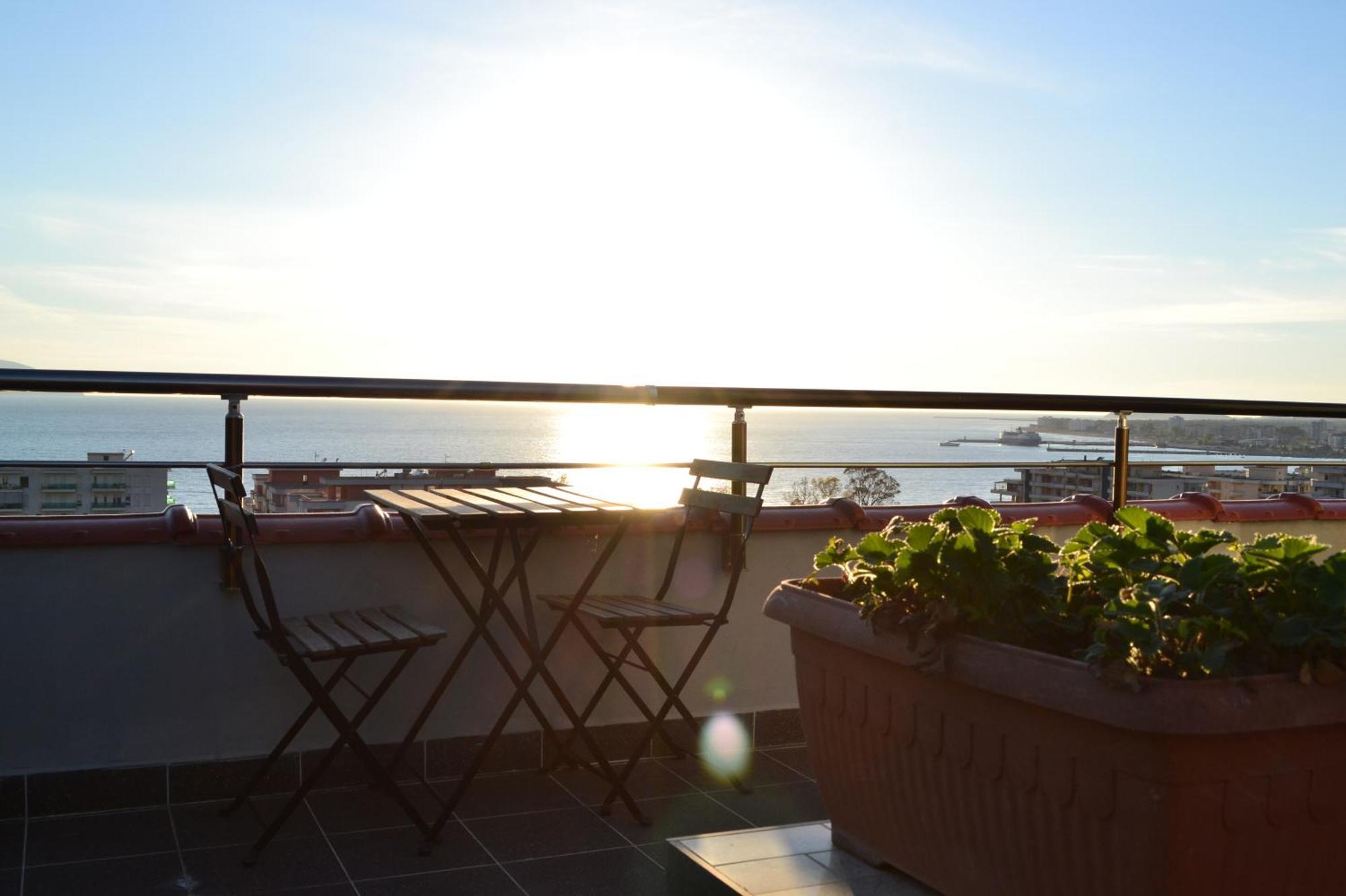 Апартаменти Seaview Penthouse Terrace & Garage Вльора Екстер'єр фото