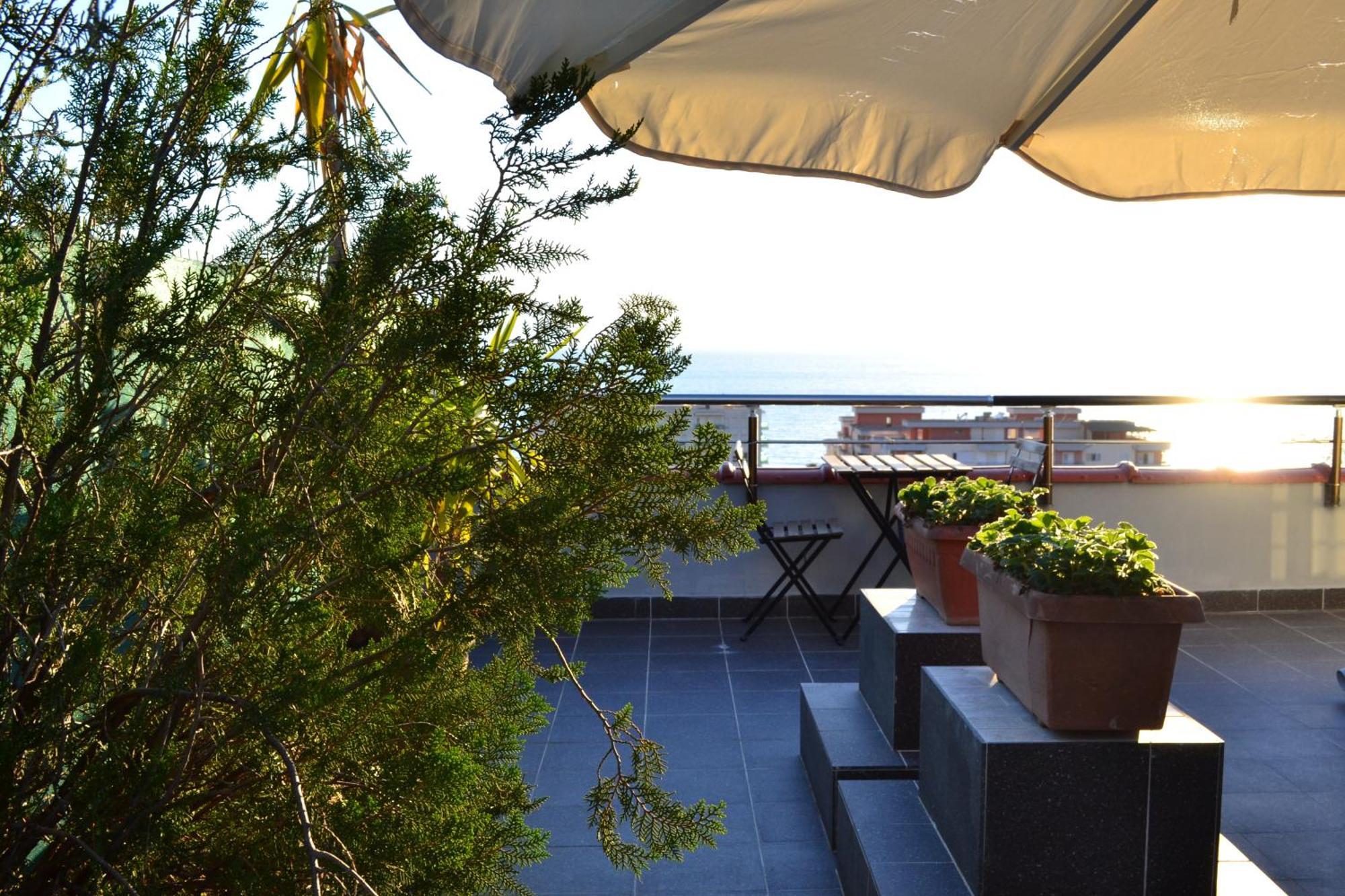 Апартаменти Seaview Penthouse Terrace & Garage Вльора Екстер'єр фото